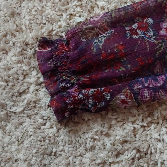 Guess Jeans Floral Blouse - Picture 5 of 5